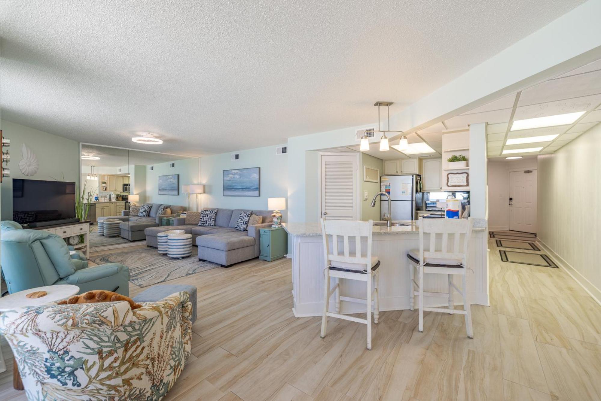 Aquavista Beach Resort By Sand Seeker Vacations Panama City Beach Rum bild
